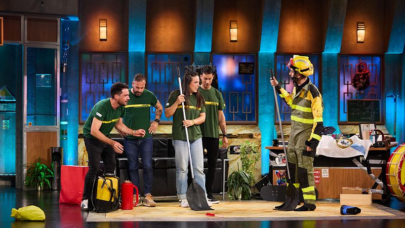 La Revuelta - BRIF de Laza, Kiti Mánver y Álvaro Morte (08/09/2025) | Ver programa | Ver