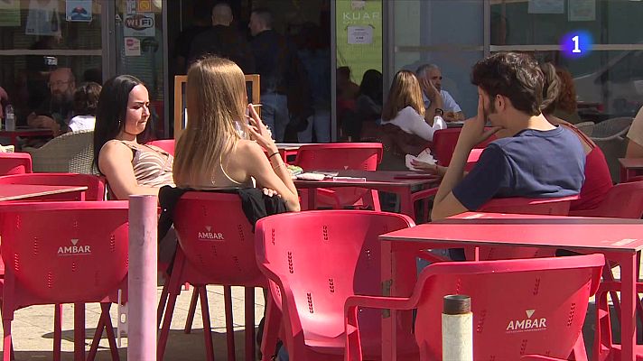 L'Informatiu - La nova llei antitabac amplia els espais lliures de fum