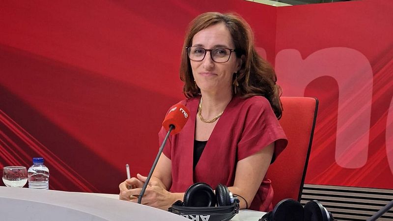 Mónica García defiende el anteproyecto de la ley antitabaco: "Pone la prevención en el centro de las políticas sanitarias" - Escuchar ahora