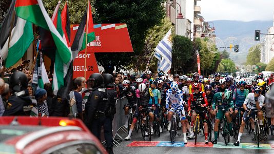 Los ciclistas piden ms seguridad para las ltimas etapas de la Vuelta 2025