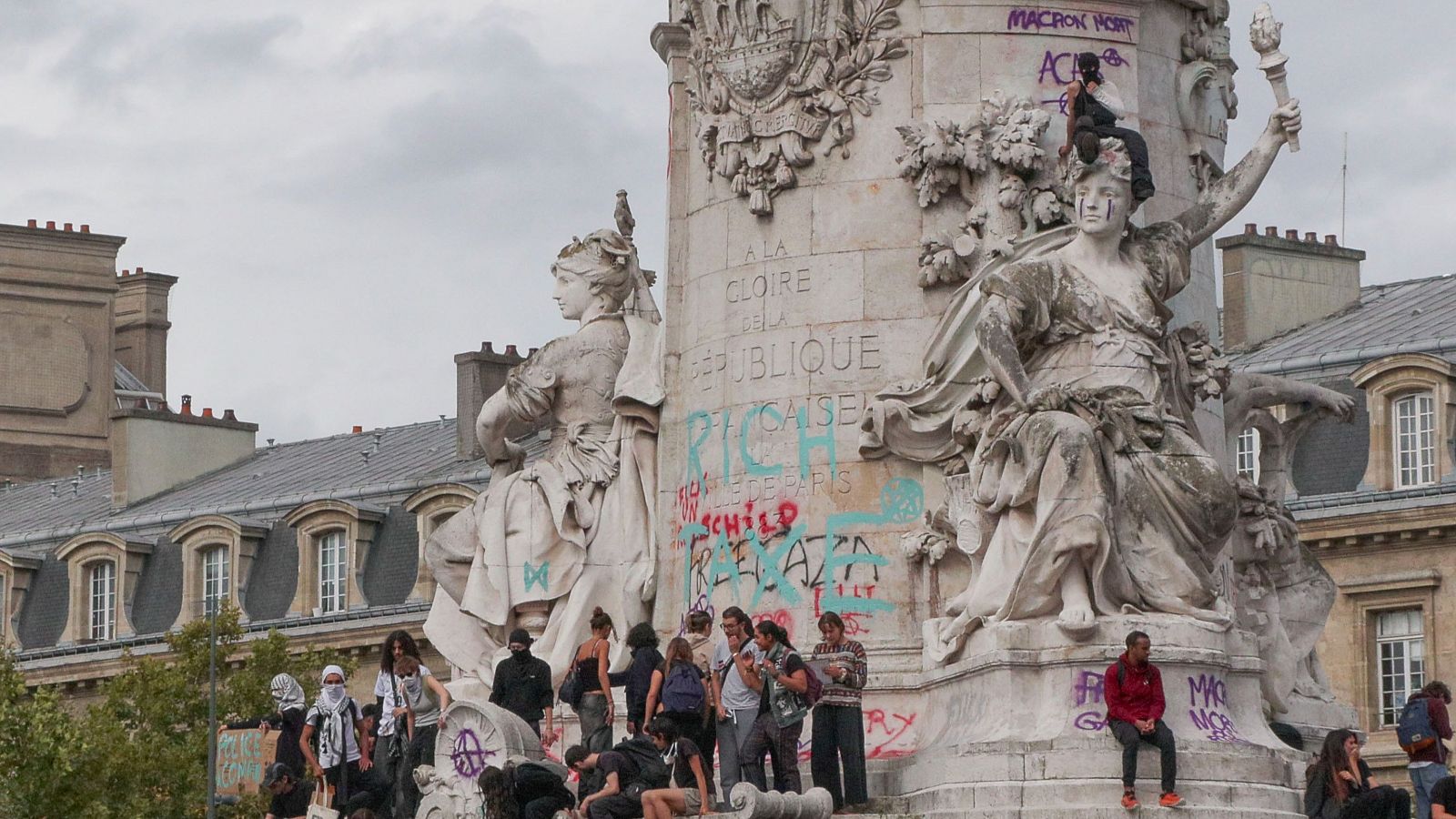 Francia protesta contra los planes de austeridad | Ver