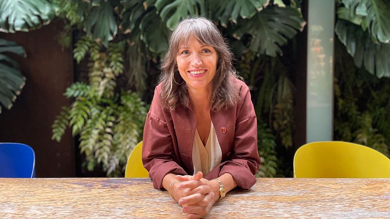 Vanessa Spríngora publica 'El nombre del padre' | Ver