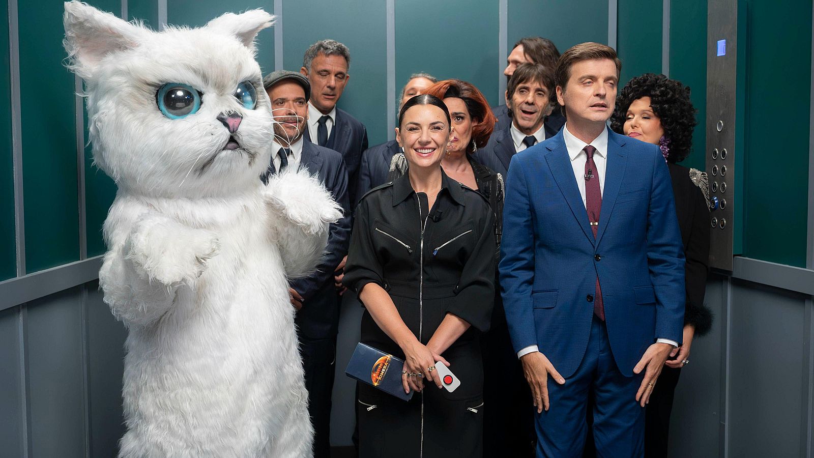 En el ascensor con Miren Ibarguren - VER AHORA | Ver