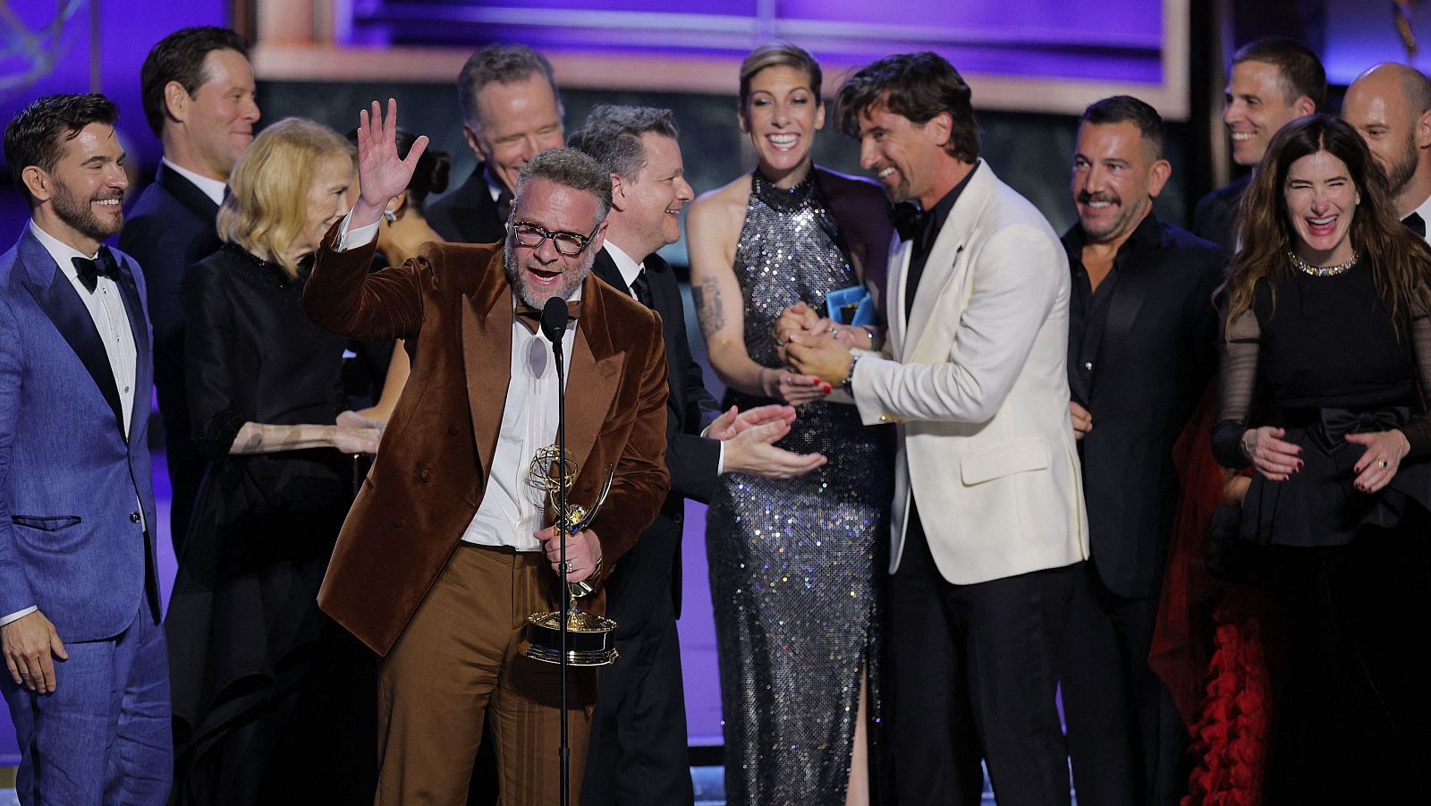 'The Studio' arrasa en los Emmy con 13 galardones | Ver