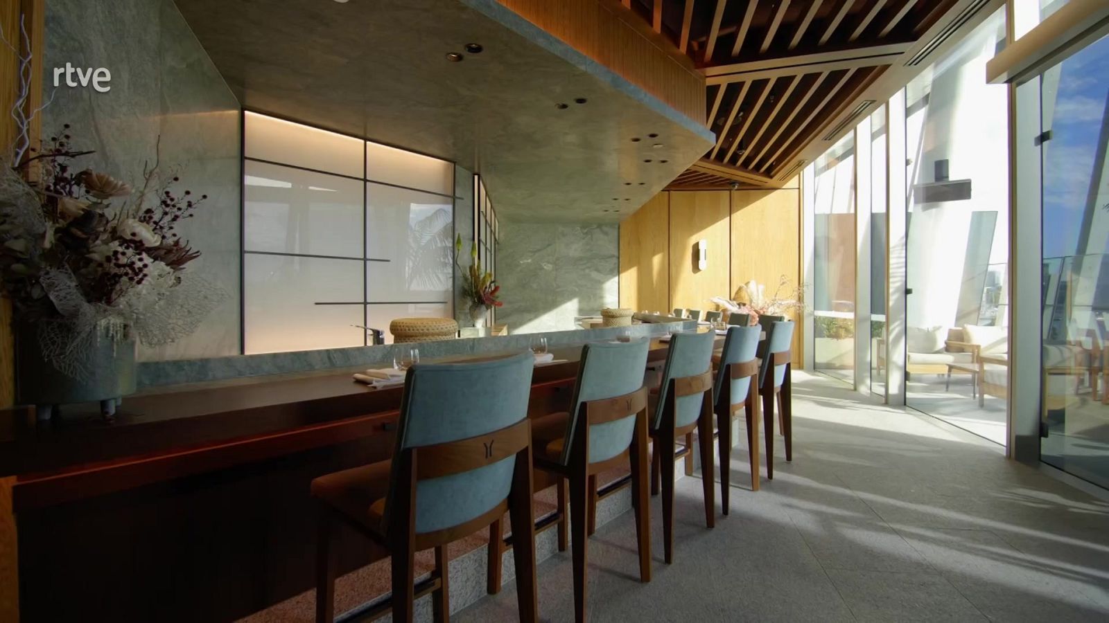 Hoteles Gourmet - Episodio 4: Yuichi Yoshi Omakase: Crown Sydney - Hoteles Gourmet | Ver