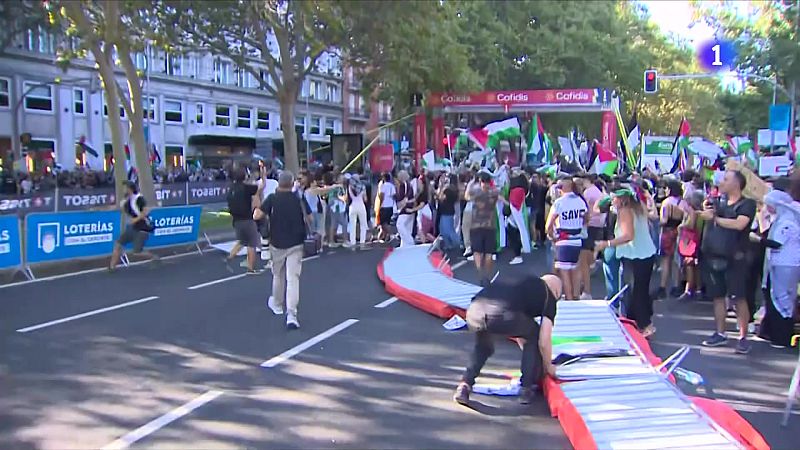 Crispació política per la cancel·lació de l'última etapa de la Vuelta Ciclista a Madrid
