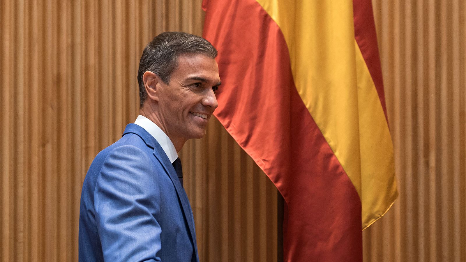 Sánchez anuncia dos medidas para "mejorar el acceso a la vivienda de los jóvenes" - Telediario 2 | Ver