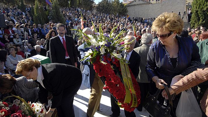 Fue noticia en el Archivo de RTVE - Monumento a represaliados en el cementerio de San Eufrasio (Jaén)