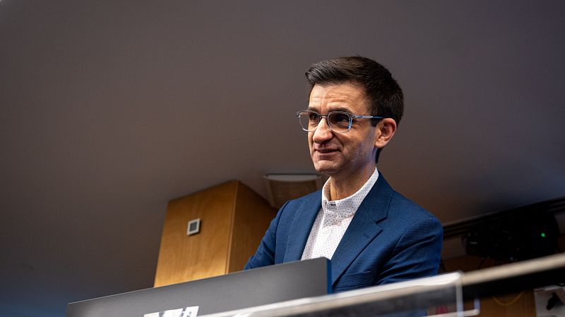 El presidente de RTVE ve "imprescindible" dar "un paso al frente" en Eurovisión - Informativo 24h | Ver