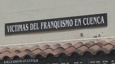 Homenaje a las v�ctimas del franquismo en el cementerio municipal de Cuenca | Ver ahora
