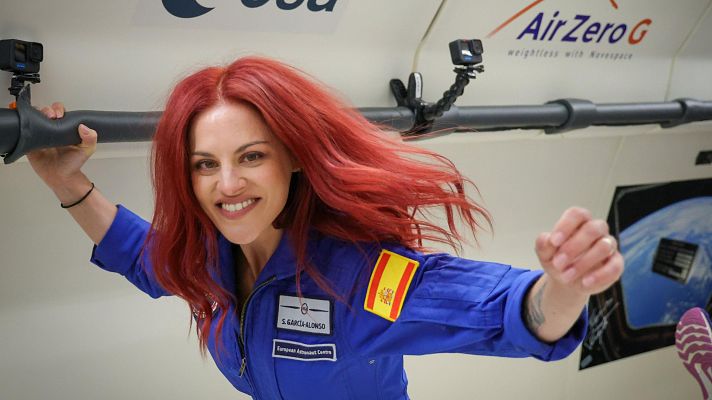 Telediario 1 - A bordo de un vuelo parabólico: la recreación del estado de ingravidez