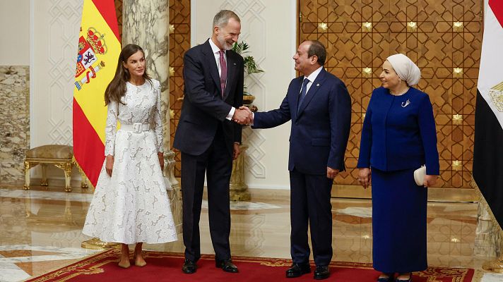 Telediario 1 - El rey denuncia desde Egipto el "brutal e inaceptable sufrimiento" de Gaza