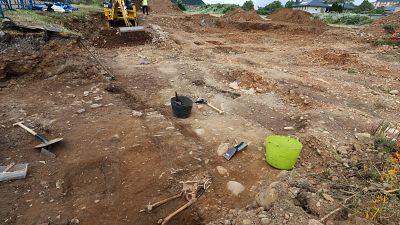 Exhumaci�n de una fosa en el antiguo cementerio del Carmen (Ponferrada, Le�n) | Ver ahora