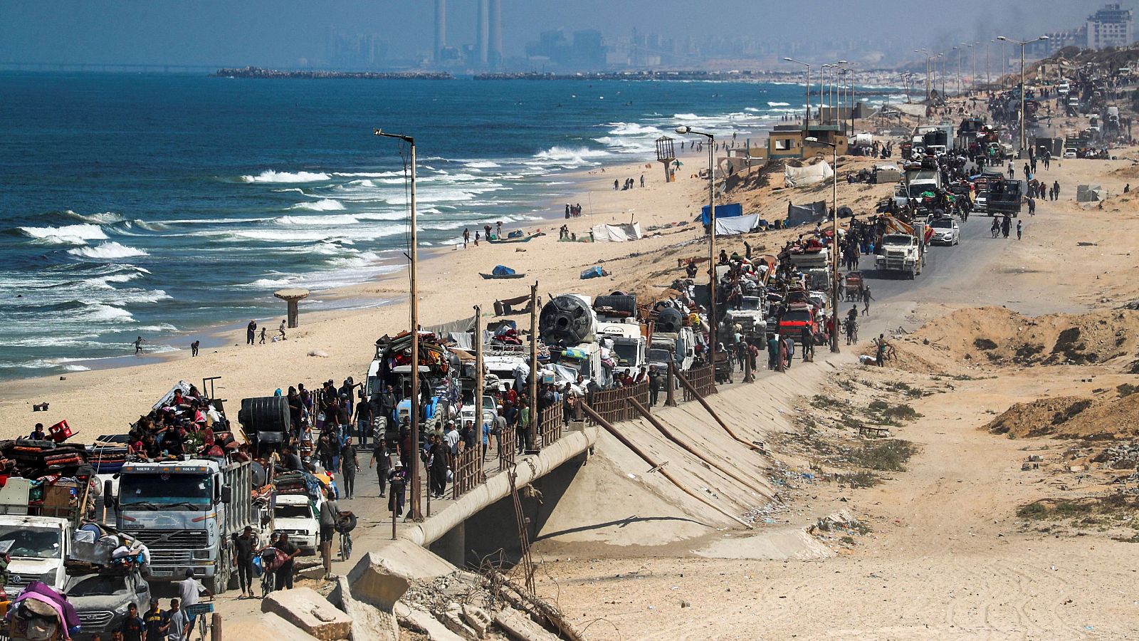 España investiga los crímenes en Gaza - Mañaneros 360 | Ver