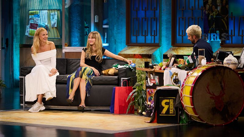 La Revuelta - La Revuelta - Ester Expósito, Mirela Balic y Loquillo