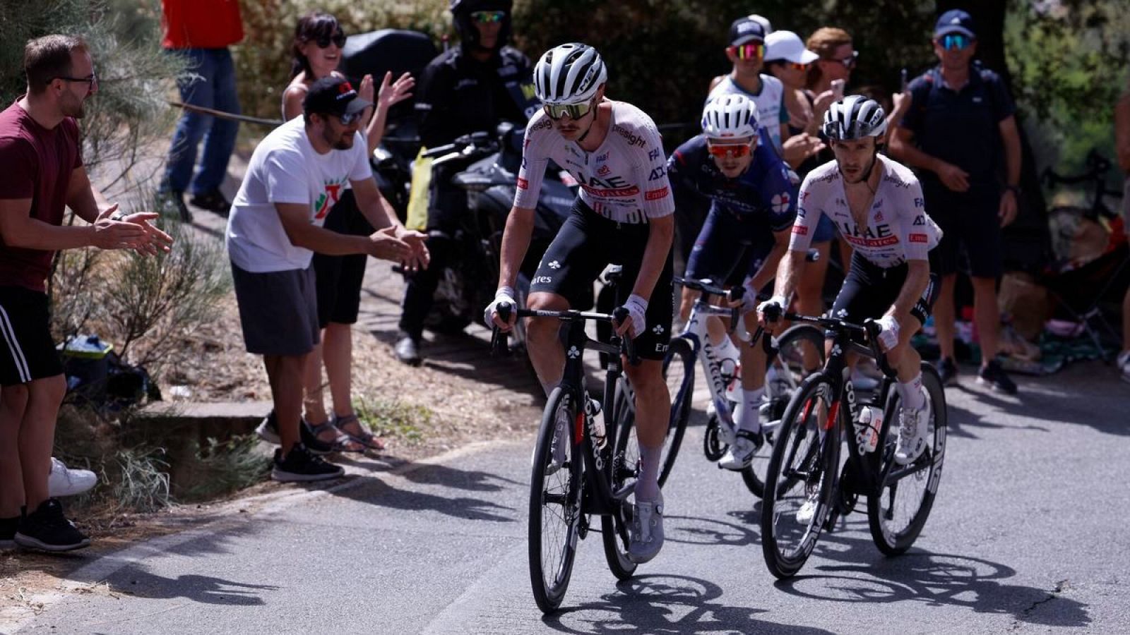 El mundo del ciclismo pone sus ojos en Kigali, Ruanda para vivir el Campeonato del Mundo de Ciclismo 2025 con las cronos y la prueba de ruta masculina y femenina entre las más destacadas. Todo el mundial, en RTVE.
