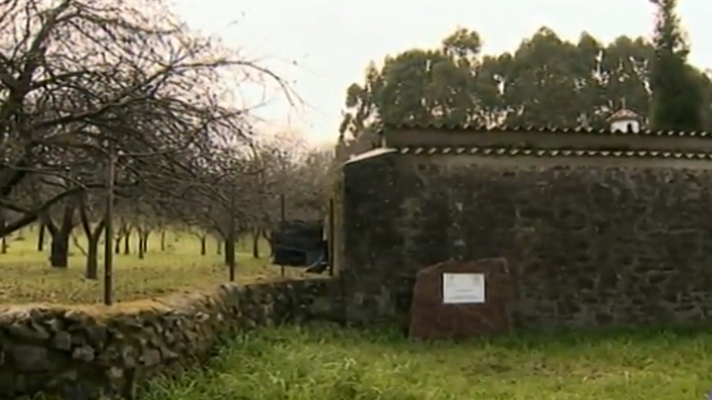 Panorama Regional - Fosas asturianas de Fontecha (Colunga) y El Pradón de los Vascos (Las Regueras)