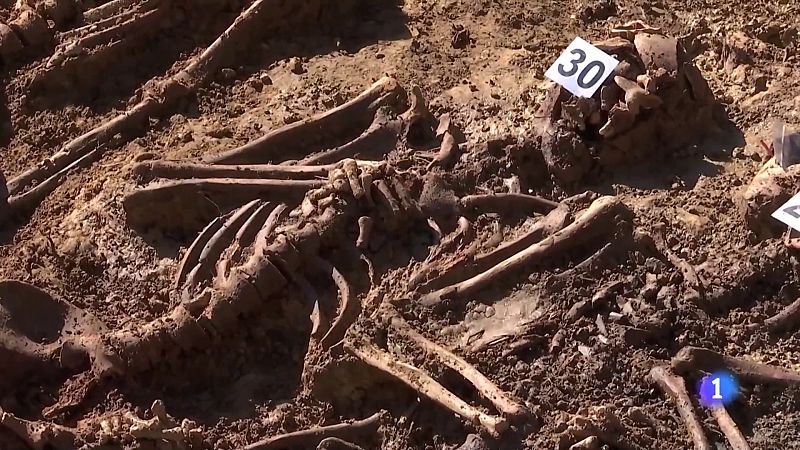 Localizada la mayor fosa comn de la guerra civil en Euskadi (Bizkaia) | Ver ahora