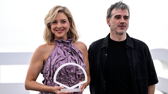 Telediario 1 - Los primeros estrenos del festival de San Sebastián: '27 noches' y 'Nouvelle Vague'