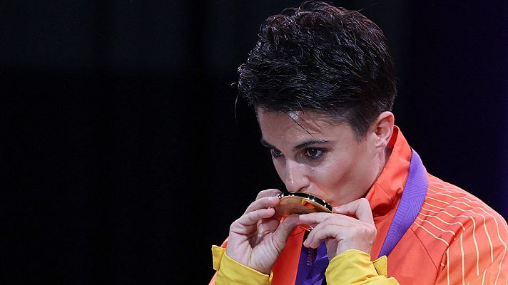 Atletismo - María Pérez recibe la medalla de oro de los 20 km marcha del Mundial de Tokio