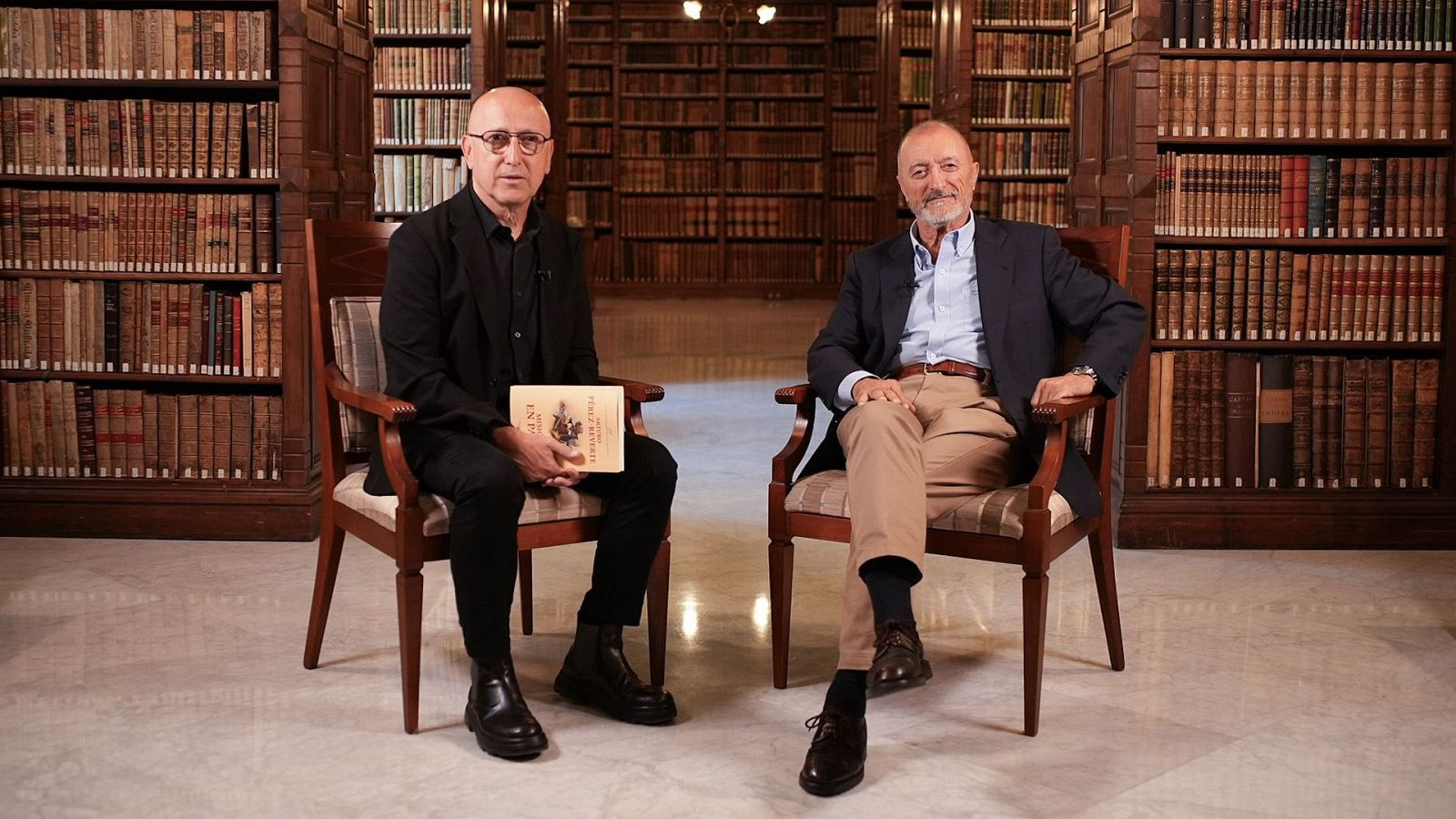 Página Dos - Arturo Pérez-Reverte - Página Dos | Ver