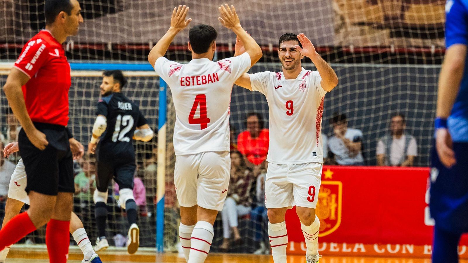 España vuelve a golear a Armenia en su preparación para el Europeo de fútbol sala - Fútbol Sala | Ver