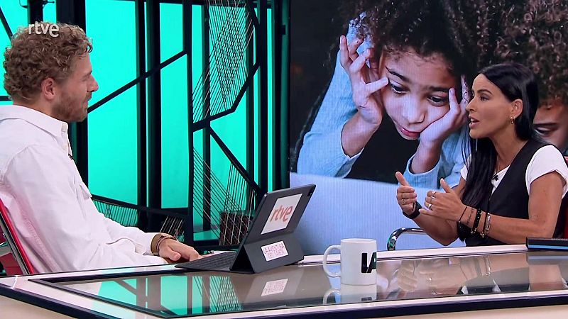 Laura Cuesta. Los dispositivos electrónicos y el verano | Ver