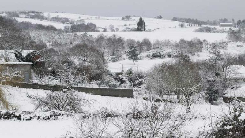 Cielo cubierto en el norte y nieve en cotas bajas del nordeste