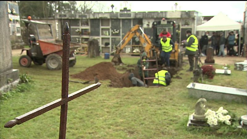 Exhumación de las fosas de Rubiáns (Vilagarcía de Arousa, Pontevedra) | Ver ahora