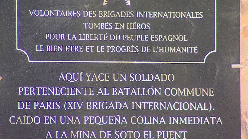 Fosa en la cota 238 en el cementerio de Caspe (Zaragoza) | Ver ahora