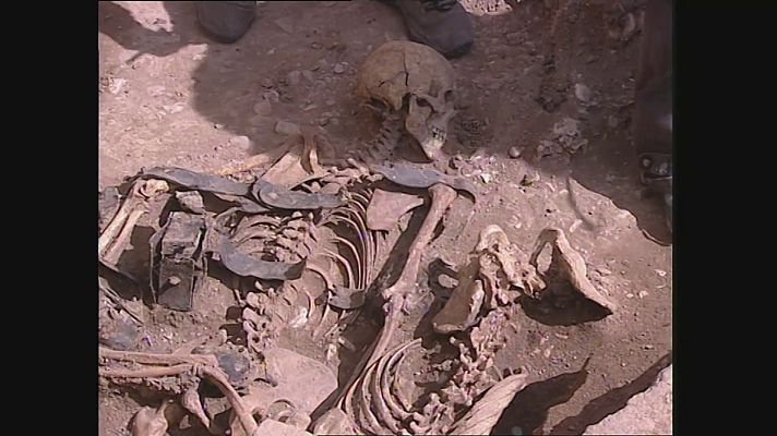 Noticias Aragón - La exhumación de una fosa en Singra (Teruel) descubre 35 cuerpos