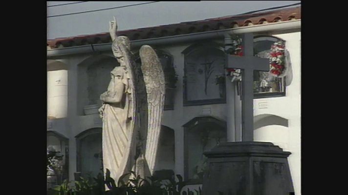 Fue noticia en el Archivo de RTVE - Desestimada la exhumación de una fosa en El Vendrell (Tarragona)