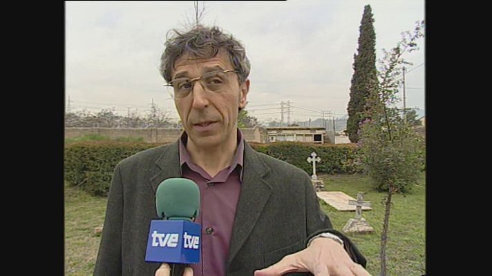 L'Informatiu - Identificadas víctimas de la fosa cementerio de Manresa (Barcelona)