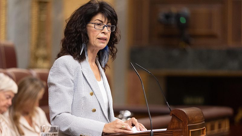 Redondo descarta dimitir tras los fallos en las pulseras antimaltrato y el Gobierno cierra filas junto a ella