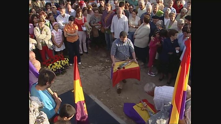 Modo Digital - Homenaje a fusilados en Hornillos de Cerrato (Palencia)