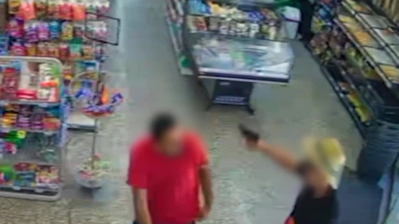 Atracan dos supermercados a punta de pistola - Mañaneros 360 | Ver