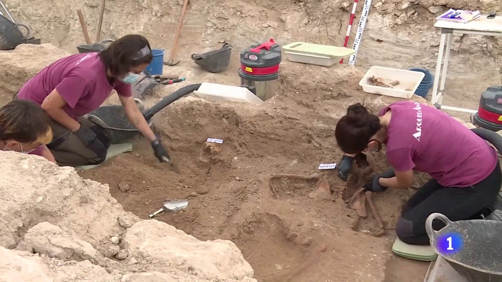 Exhumación de una fosa del cementerio de Villar del Arzobispo (Valencia) | Ver ahora