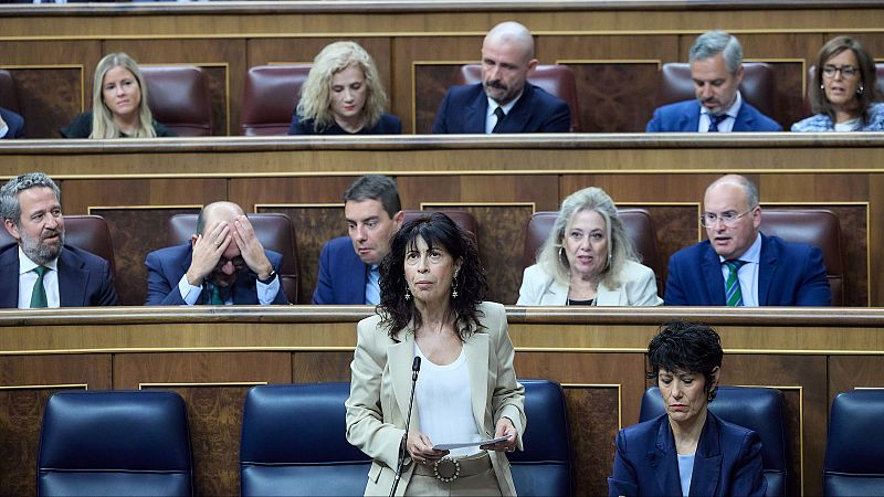 PP y Vox piden la dimisión de la ministra de Igualdad por las pulseras antimaltrato y el Gobierno les acusa de crear alarma social