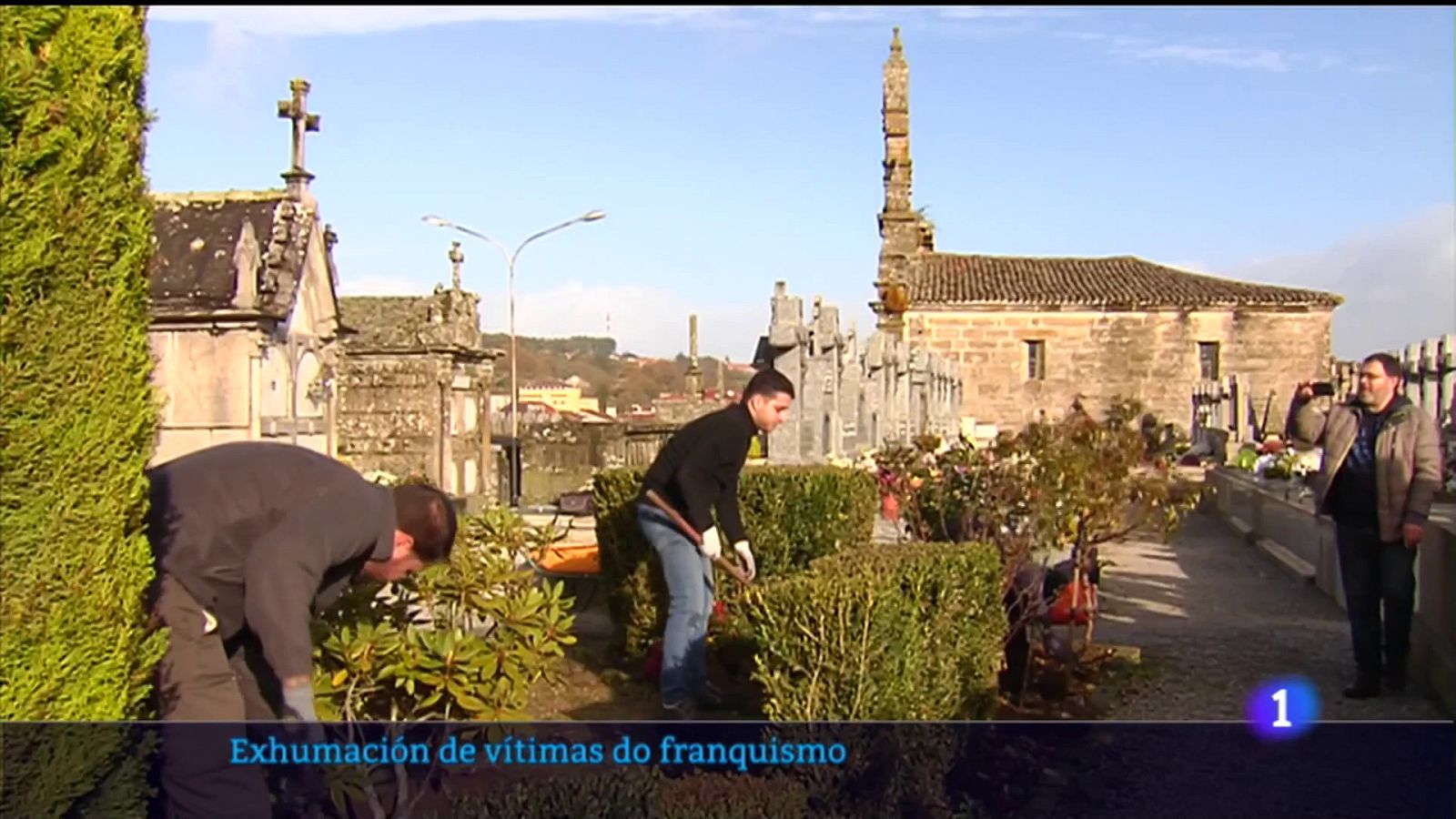 Exhumaciones en el cementerio de San Breixo (Celanova, Ourense) | Ver ahora