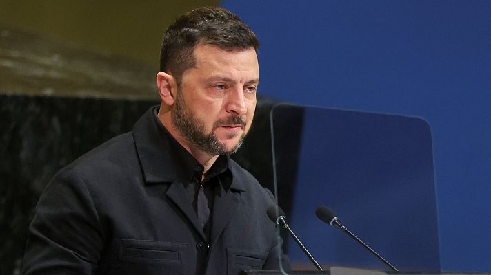 Telediario 2 - Zelenski insta a la ONU a frenar la guerra en Ucrania: "No hay garantías de seguridad salvo los amigos y las armas"