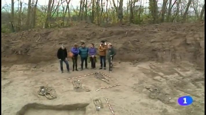 Telenavarra - Fosa del Alto de las Tres Cruces en Cendea de Olza (Navarra)