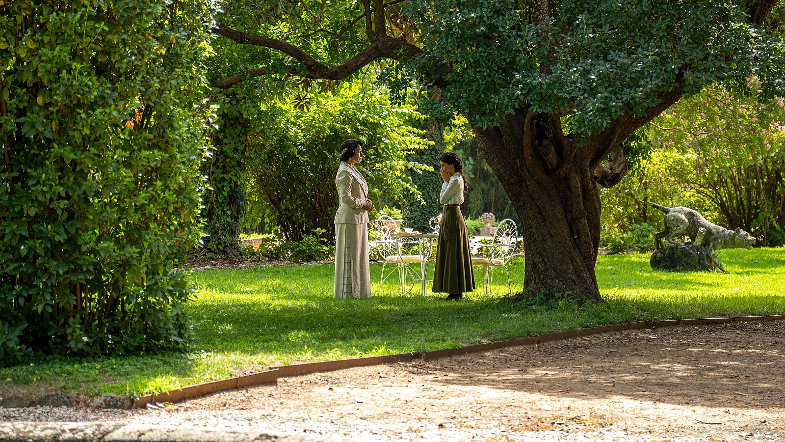 La Promesa: Leocadia conoce el plan de fuga de Ángela - La promesa | Ver