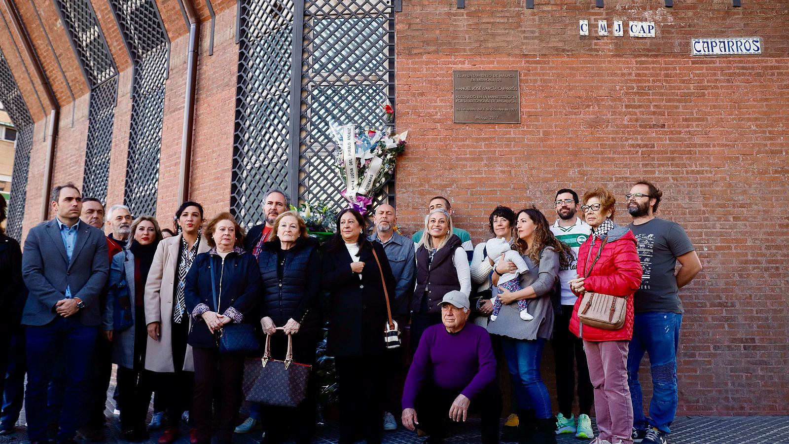 Aprueban el acceso a los informes que revelan quién mató a Manuel García Caparrós - Telediario 2 | Ver