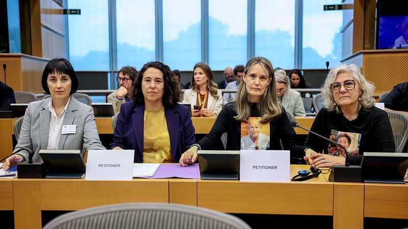 Las víctimas de la dana denuncian la gestión de la crisis ante el Parlamento Europeo