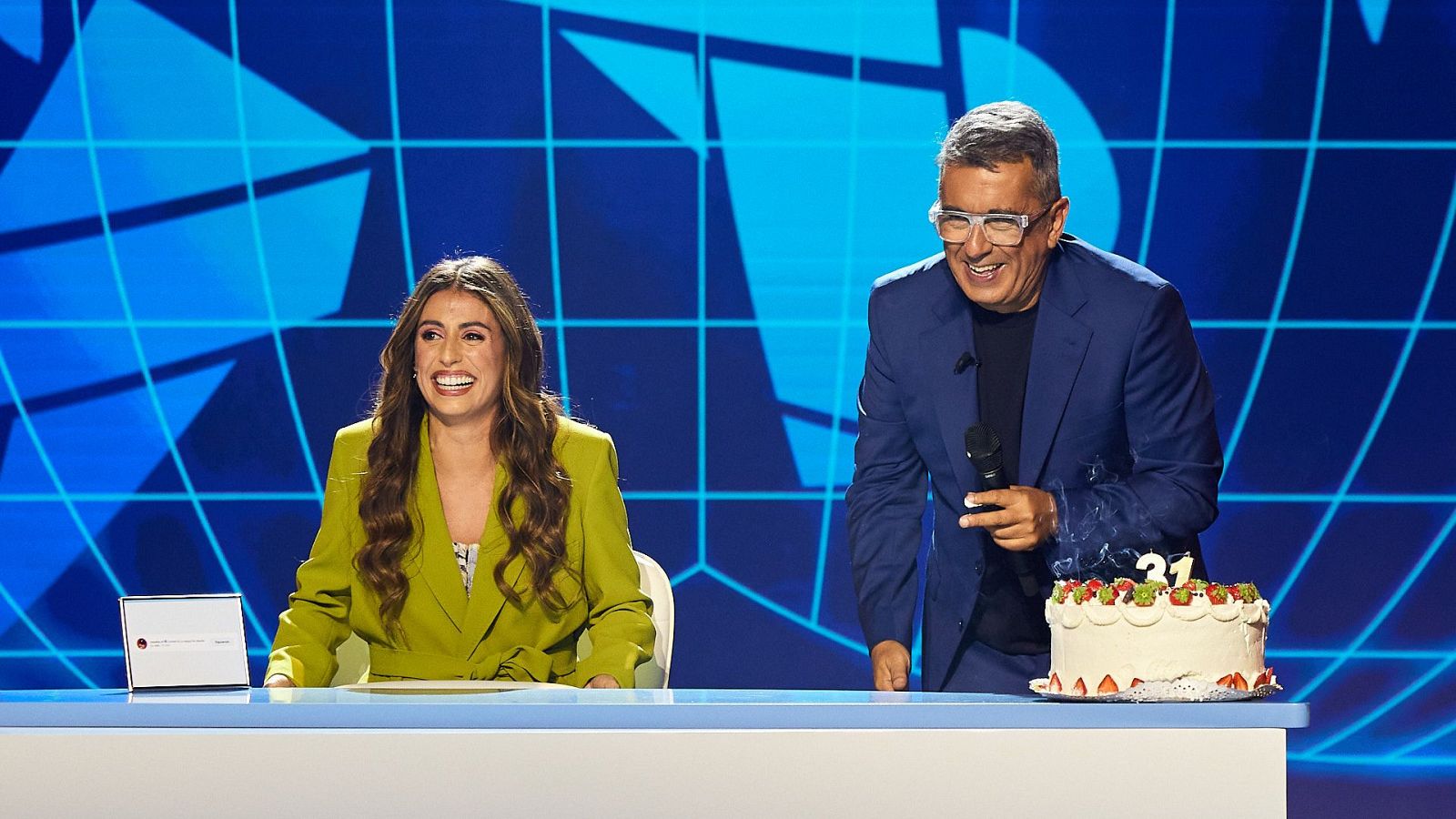 “Rosalía me sigue en Instagram” | Ver