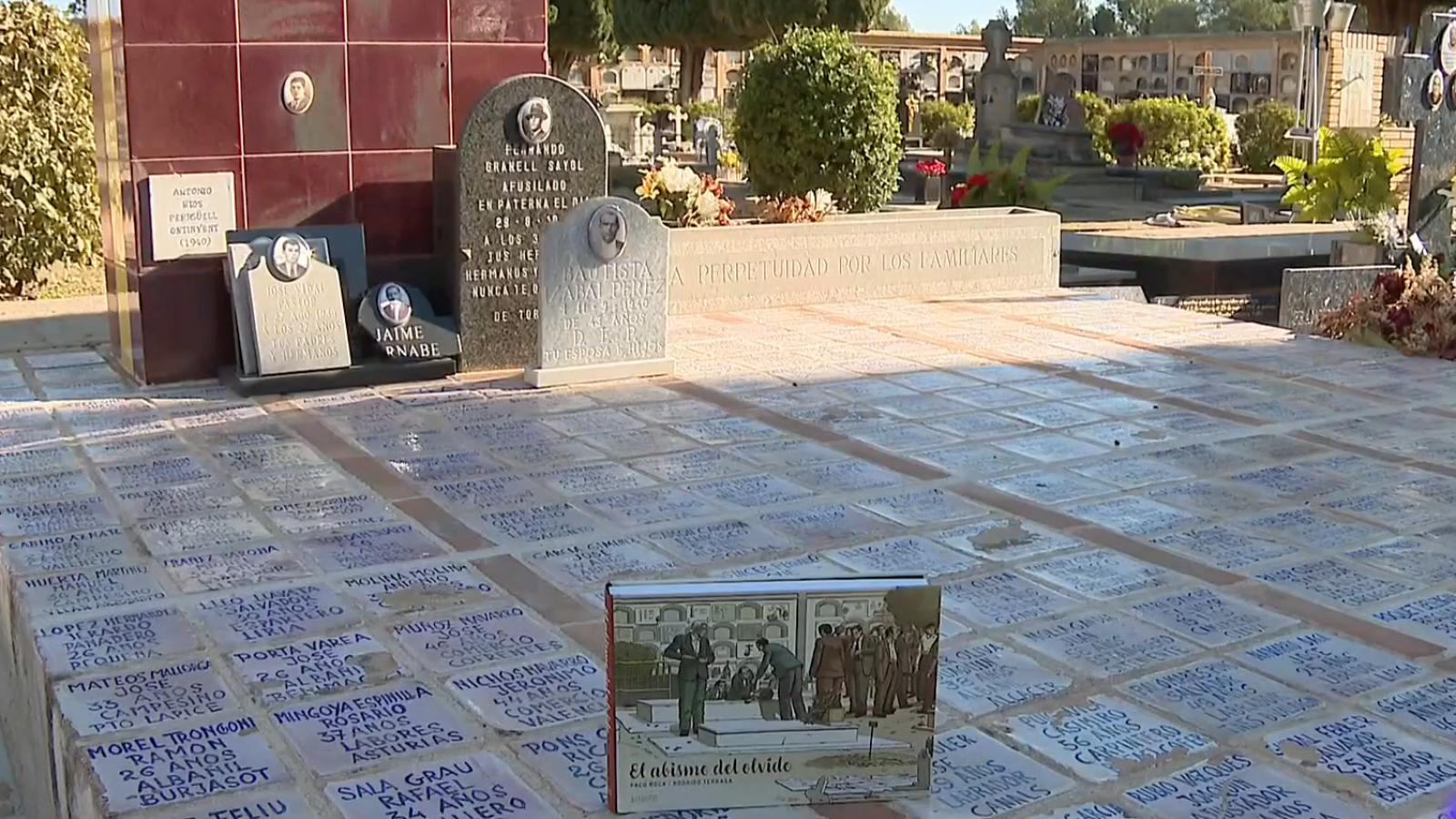 Paco Roca y Rodrigo Terrassa publican 'El abismo del olvido' | Ver ahora