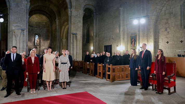 Telediario 2 - La princesa Leonor homenajea a los reyes del reino de Navarra en su primera visita oficial a la región