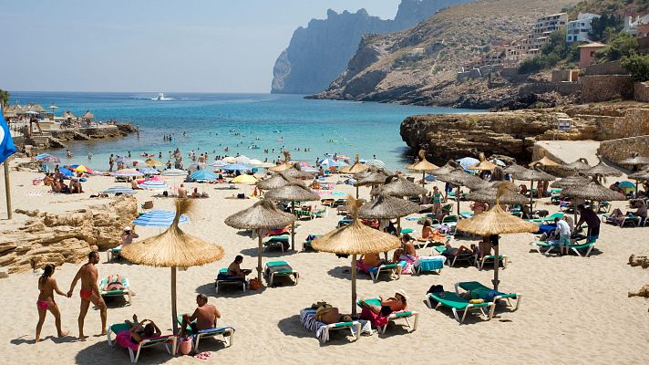 Telediario Fin de Semana - El 70% de los residentes en Baleares apuesta por limitar el número de turistas