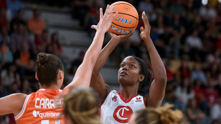 Baloncesto en RTVE - Casademont Zaragoza vence a Valencia Basket y conquista por primera vez la Supercopa femenina