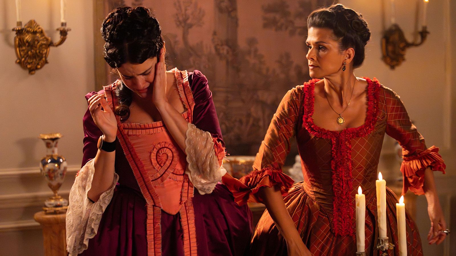 Valle Salvaje - Victoria cruza la cara a Úrsula - Valle Salvaje | Ver